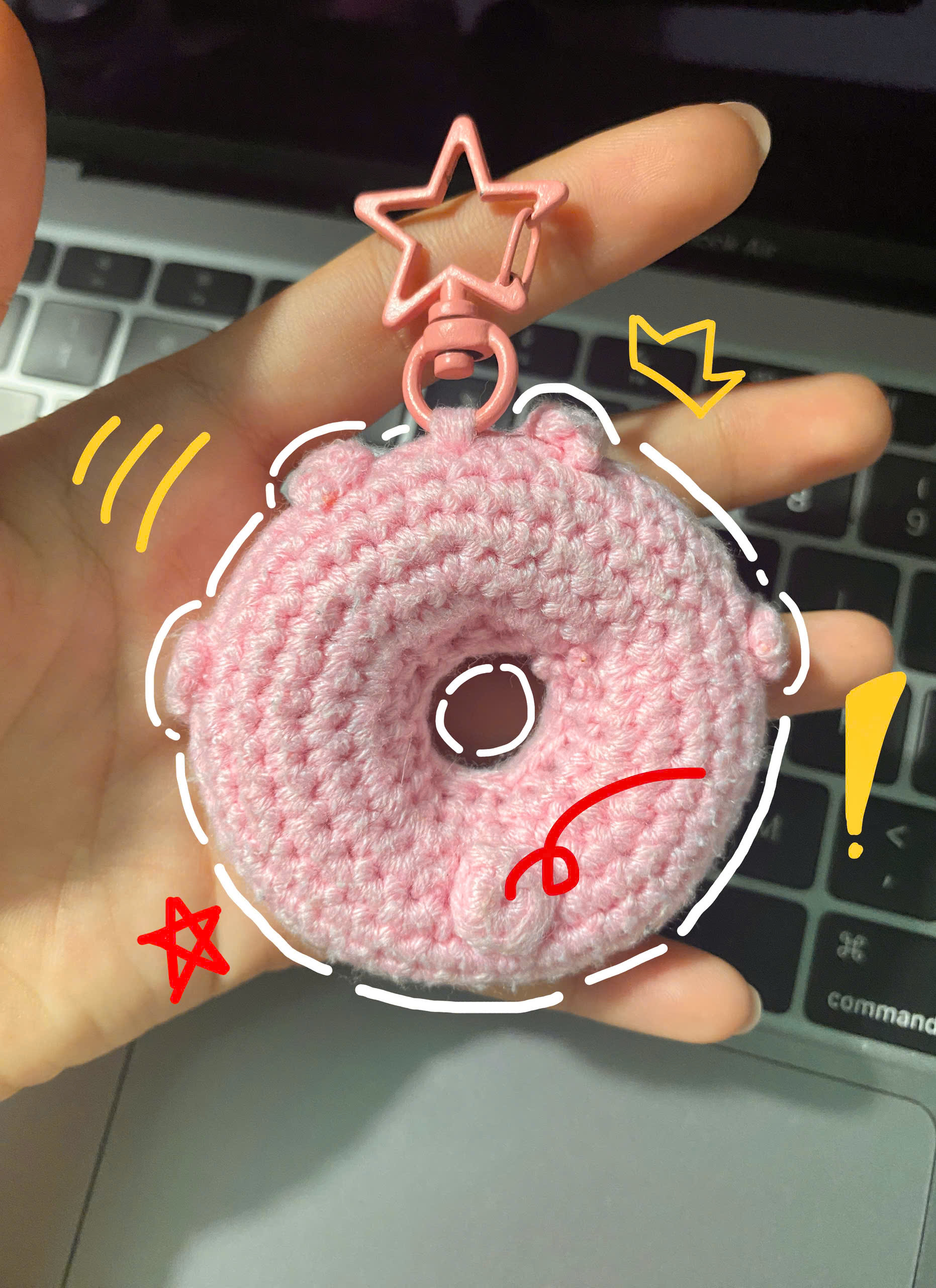 🍩🐷 Móc Khóa Heo Donut Len Handmade góc nhỏ của gấu – Tròn Ư Nũng Nịu, Ngọt Ngào Như Bánh! 💖 - Ảnh 2